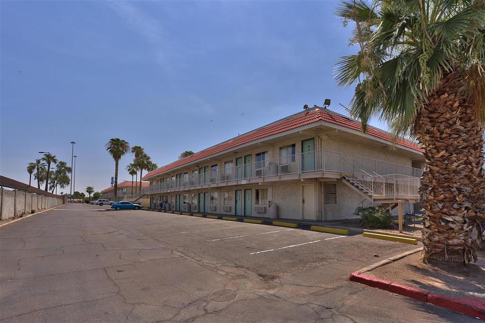 Red Roof Inn Phoenix- Midtown Экстерьер фото